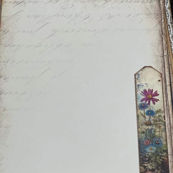 Junk journal - Picture 8 of 12